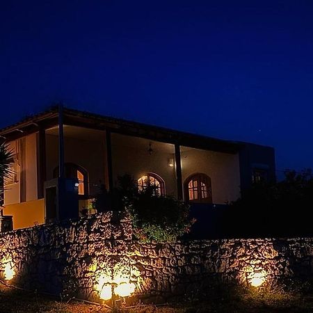 Orionas Vila Tsoútsouros Exterior foto